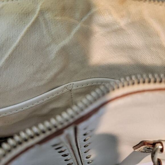 RARE MICHAEL KORS Duffle Handbag Leather Ivory Satchel Silver Stud Medium - Picture 5 of 15